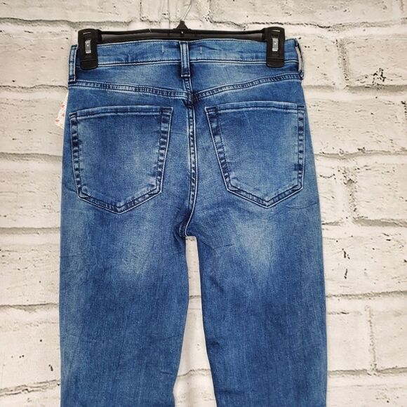 Free People Busted Knee Skinny Jean OB754010R - Picture 5 of 10